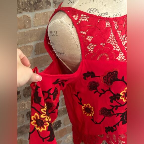 For Love & Lemons $211 Cecelia Crop Top Hot Red sunflower revolve embroidered L - Picture 4 of 10
